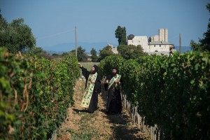 Молебан за почетак бербе у хиландарским виноградима