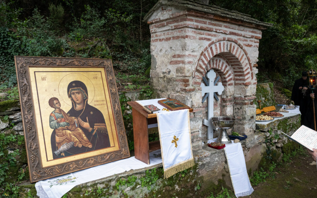 Свечано и литургијски обележени Крстовдан и Богојављење у манастиру Хиландару   