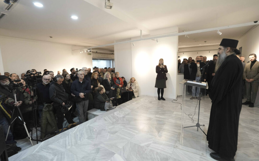 Отворена изложба ауторских фотографија монаха Теодосија Хиландарца у Београду
