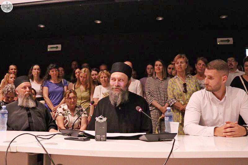 Високопреподобни архимандрит Методије одржао предавање у Новом Саду